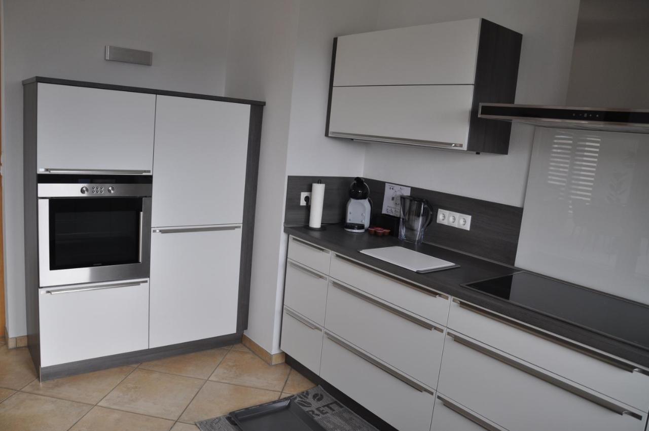 Schnurs Ferienwohnung Römerberg Esterno foto