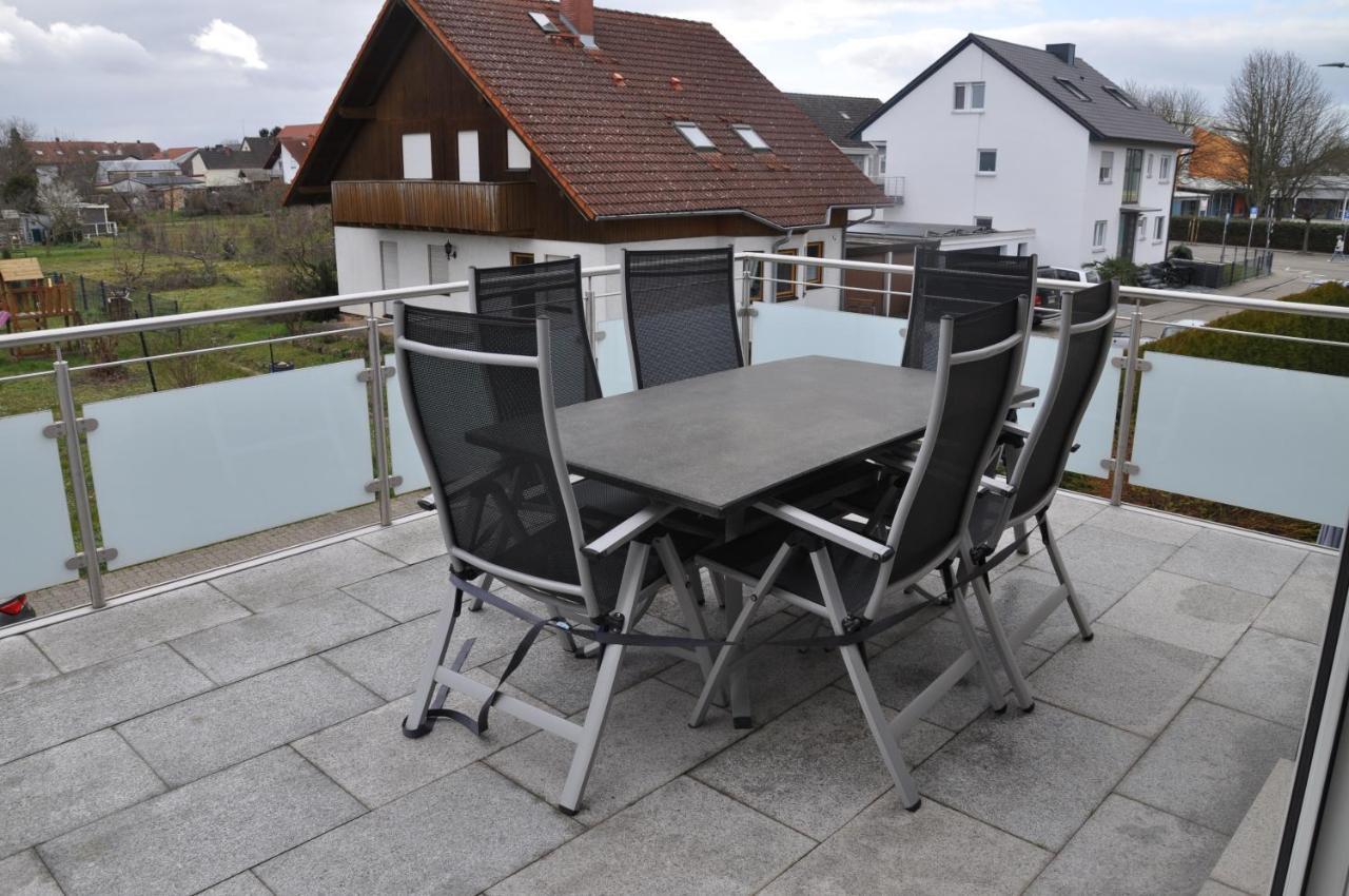Schnurs Ferienwohnung Römerberg Esterno foto